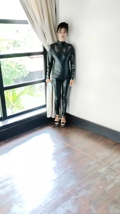 kimee nikkie independent escort bangkok singapore panama paris